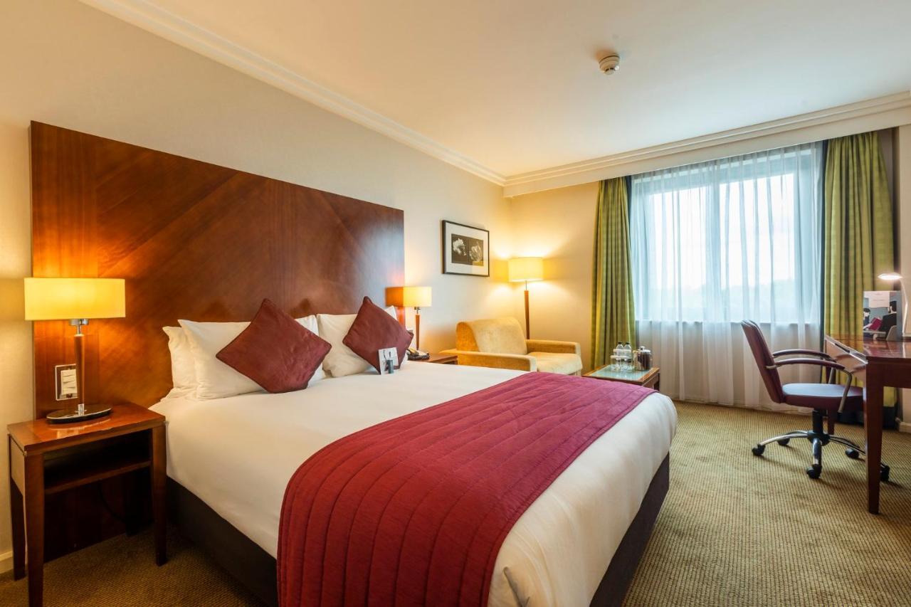 Crowne Plaza Birmingham Nec By Ihg Hotel Bickenhill Exterior foto